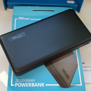Trust Primo Compact 15.000 mAh Powerbank black